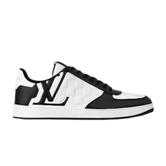 UK 7.5 / Standard