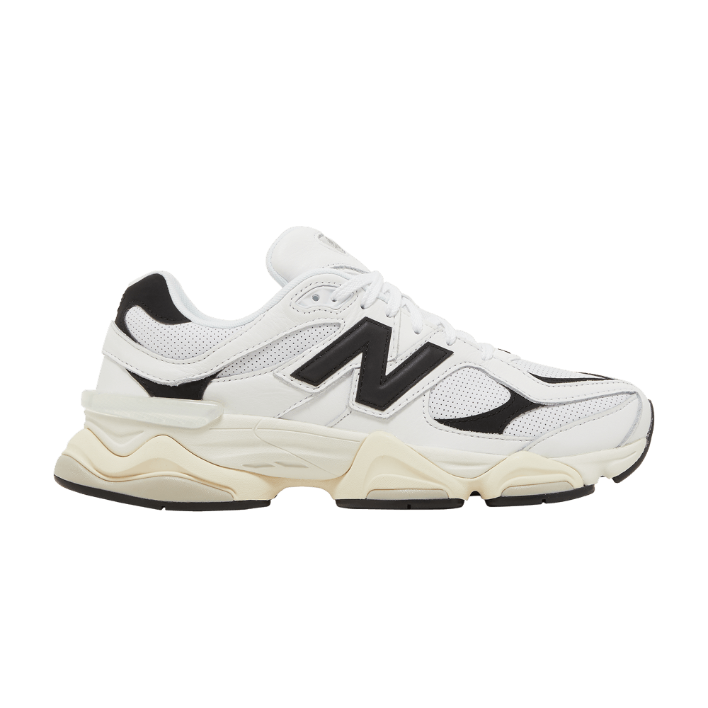 9060 'White Black'