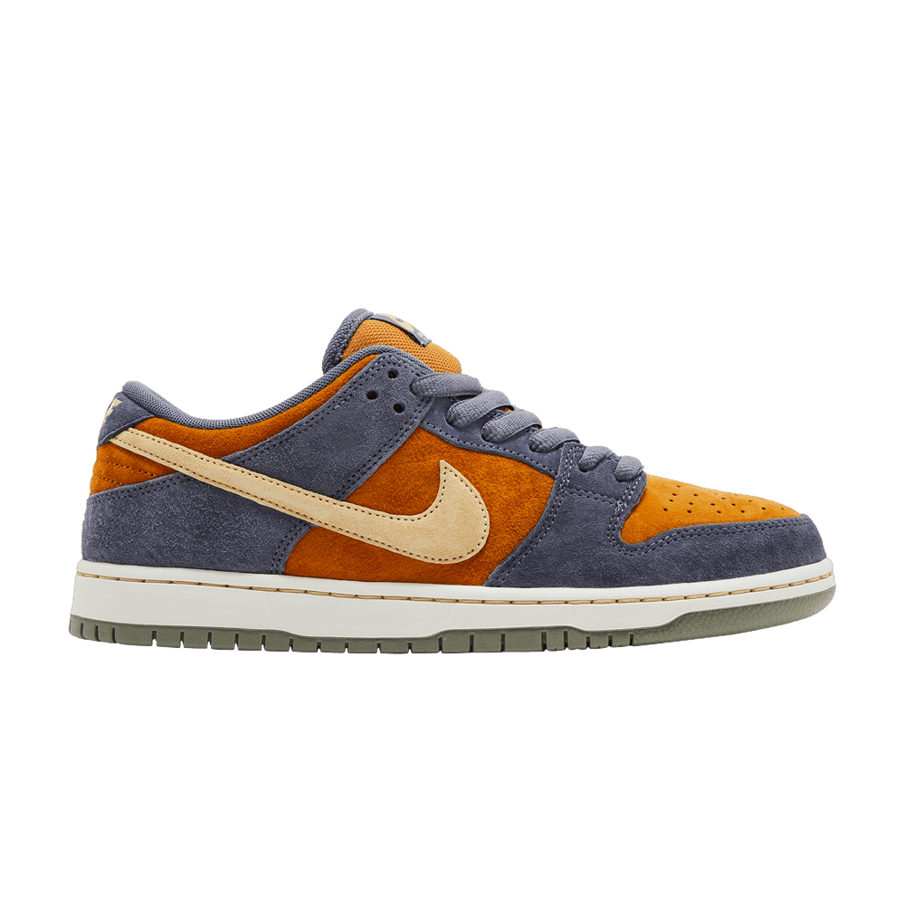 Dunk Low SB 'Light Carbon Monarch'