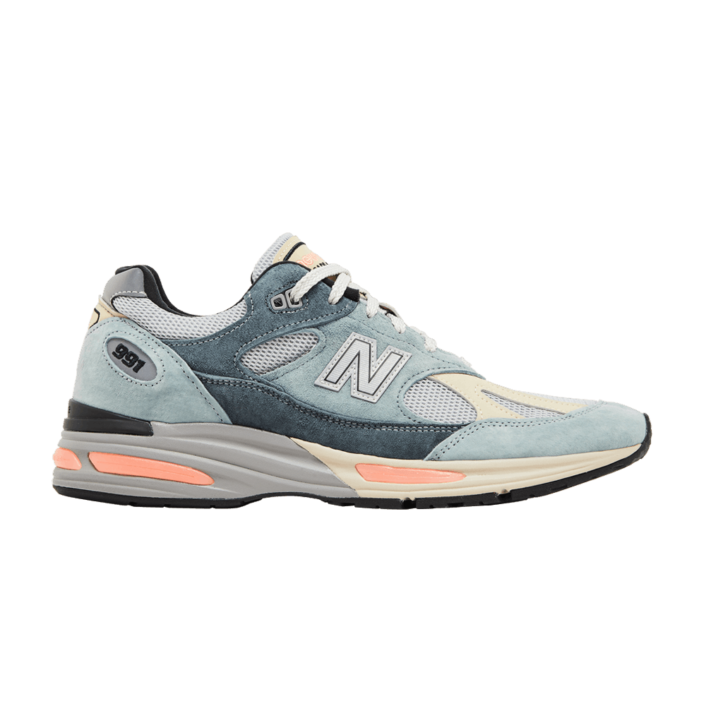 991v2 Made In England 'Silver Blue Turbulence'